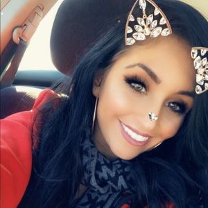 Meet your Posher, Mackenzie